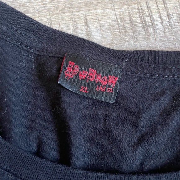 Graphic Tee - Picture 3 of 4